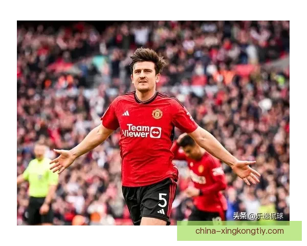 曼联更衣室力挺马奎尔续约留队