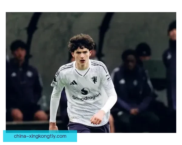 Jay Z公司签约三位曼联青训新星 Jay Z公司签约三位曼联青训新星